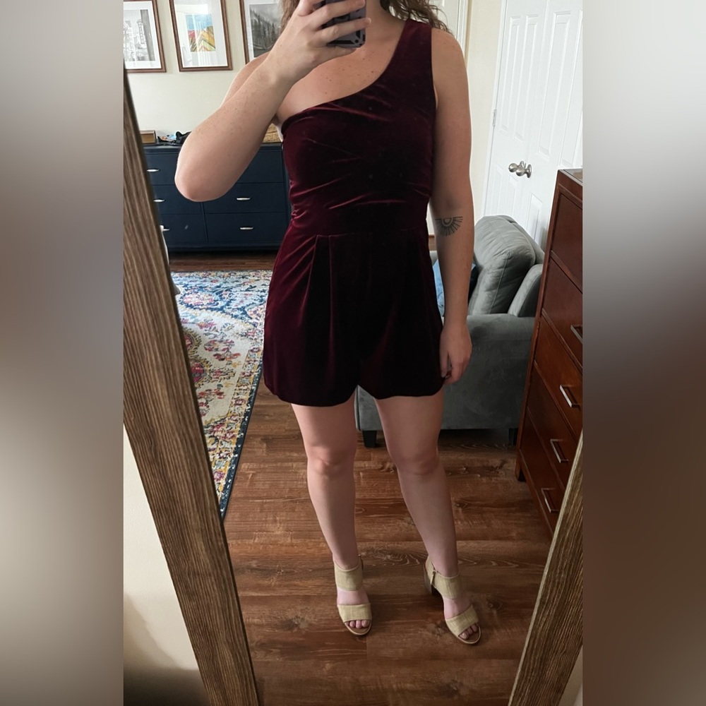One-Shoulder Velvet Romper